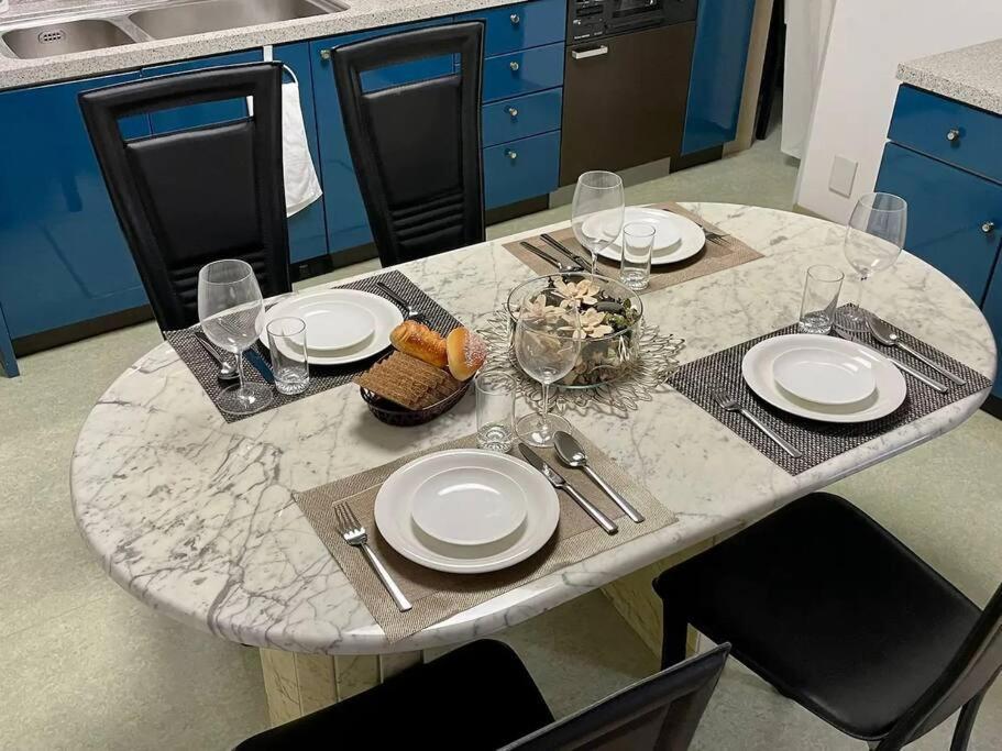 Roomy 4Br Home Sleeps 9／Shinosaka／Large Groups מראה חיצוני תמונה